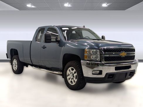 Used 2012 Chevrolet Silverado 2500 LT w/ Interior Plus Package image 5