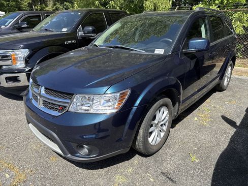 Used 2014 Dodge Journey SXT FWD image 9