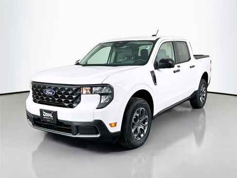 New 2026 Ford Maverick XLT w/ XLT Luxury Package image 3