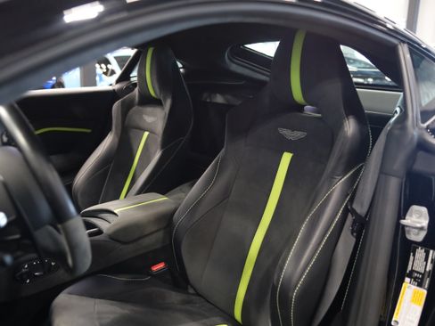Used 2023 Aston Martin V8 Vantage Coupe RWD image 14
