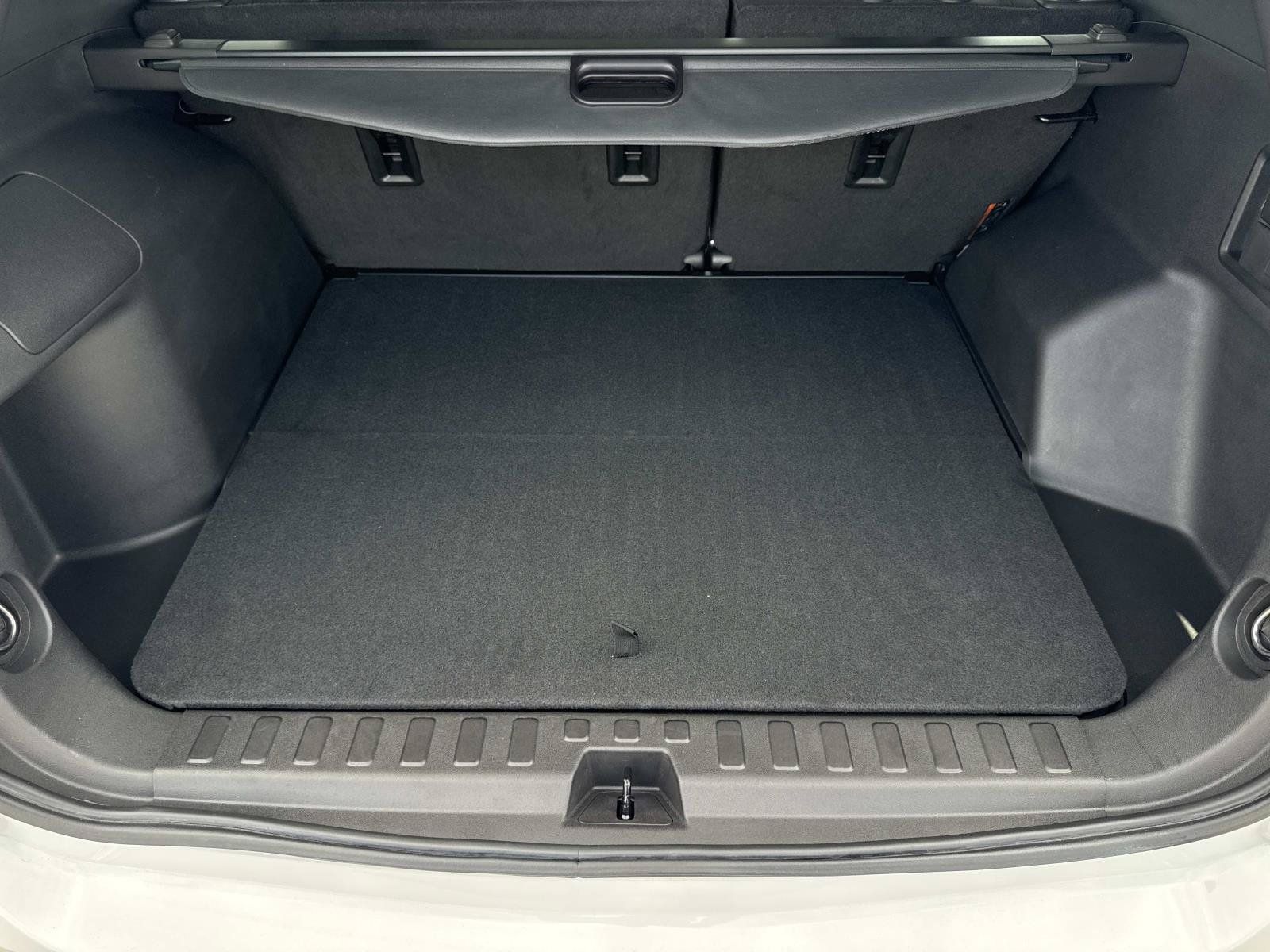 Used 2024 Chevrolet Equinox LT w/ LPO, Cargo Package FWD image 28