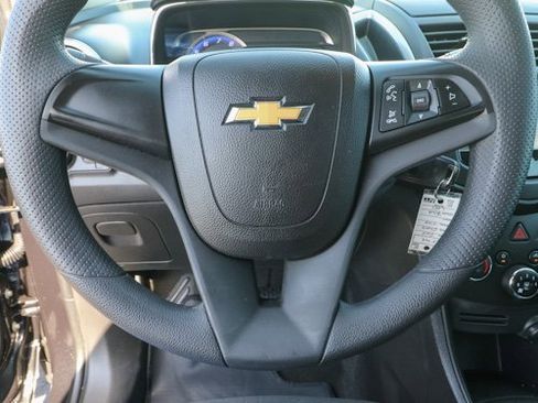 Used 2015 Chevrolet Trax LS image 17