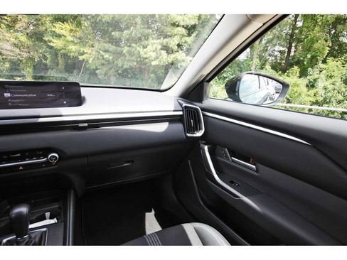 Used 2026 MAZDA CX-50 AWD 2.5 S w/ Preferred Pkg image 8