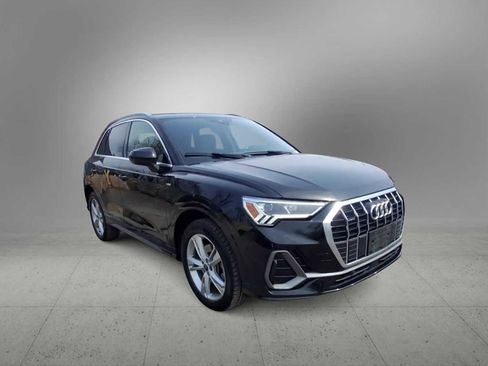 Used 2021 Audi Q3 2.0T Premium Plus w/ Premium Plus Package image 2
