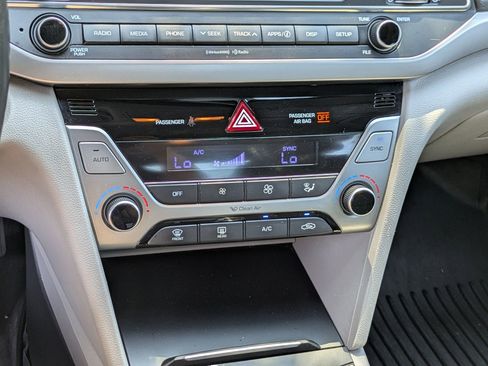 Used 2018 Hyundai Elantra Value Edition FWD image 20