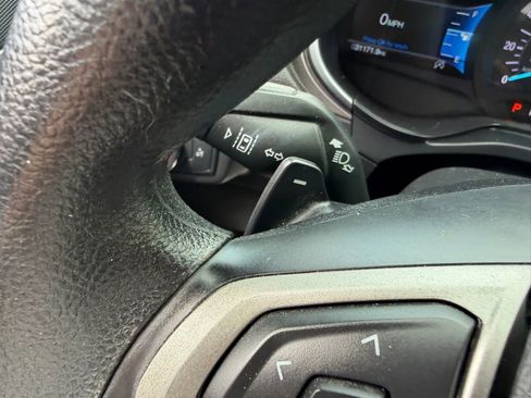 Used 2019 Ford Fusion SE image 33