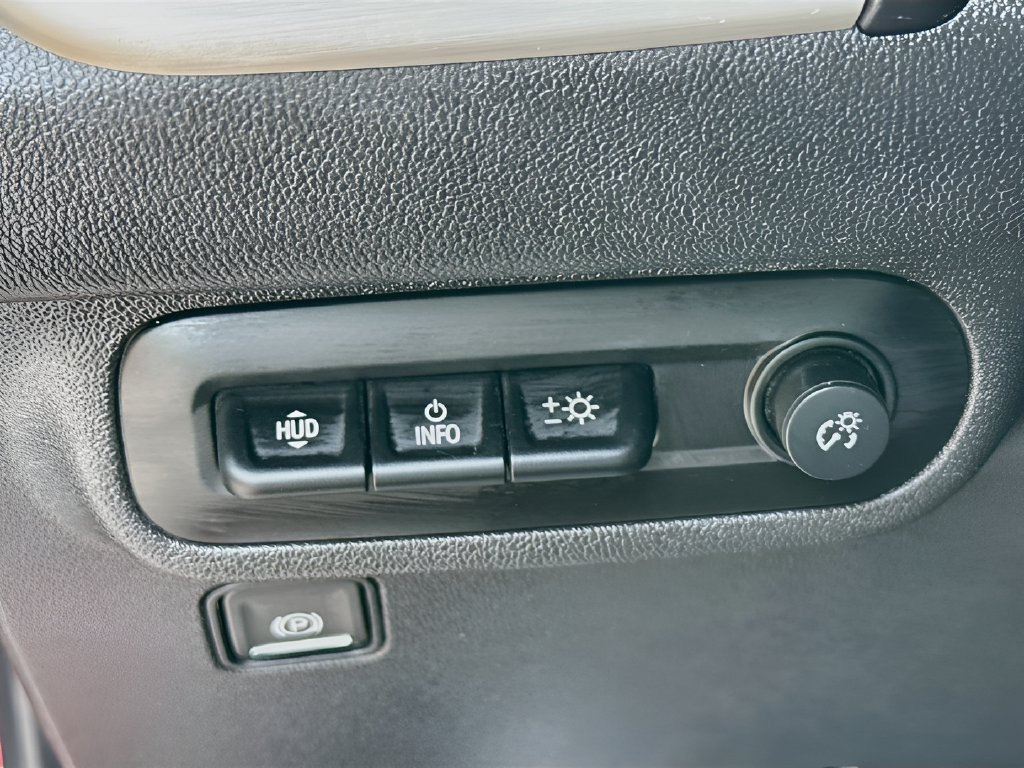 Used 2024 GMC Terrain Denali AWD/4WD image 10