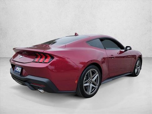 Used 2025 Ford Mustang Coupe image 5