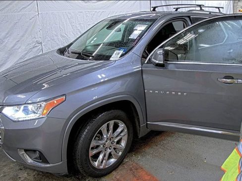 Used 2018 Chevrolet Traverse High Country AWD/4WD image 1