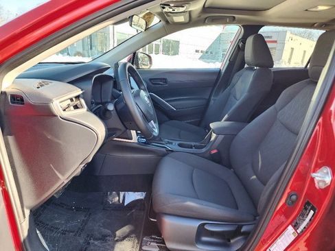 Used 2023 Toyota Corolla Cross LE image 21