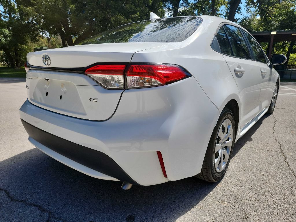 Used 2021 Toyota Corolla LE FWD image 7