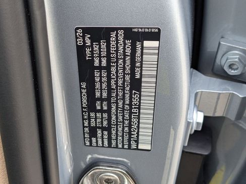 New 2026 Porsche Macan AWD/4WD image 29