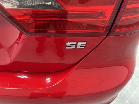 Used 2014 Volkswagen Jetta SE image 42