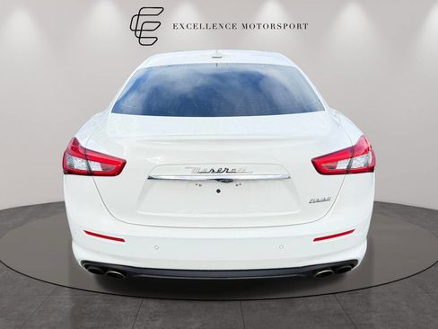 Used 2018 Maserati Ghibli Base 4dr Sedan image 2