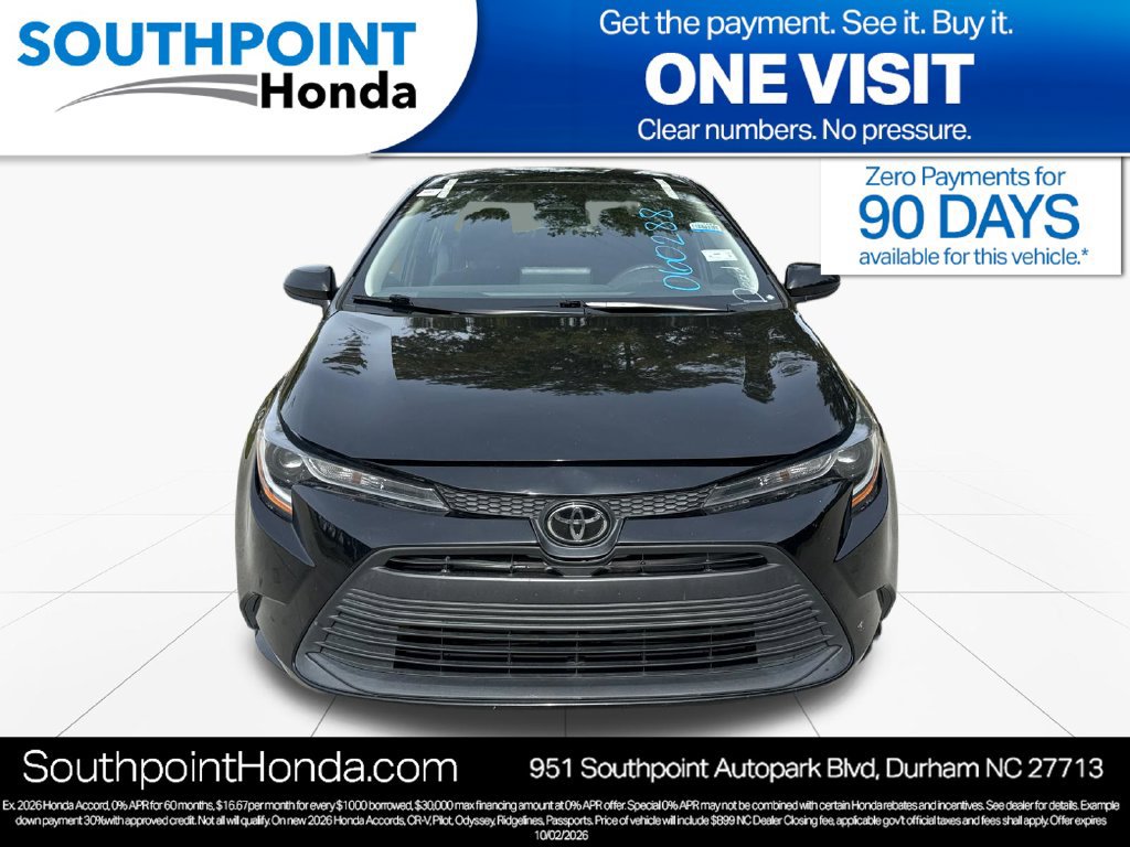 Used 2023 Toyota Corolla LE FWD image 2