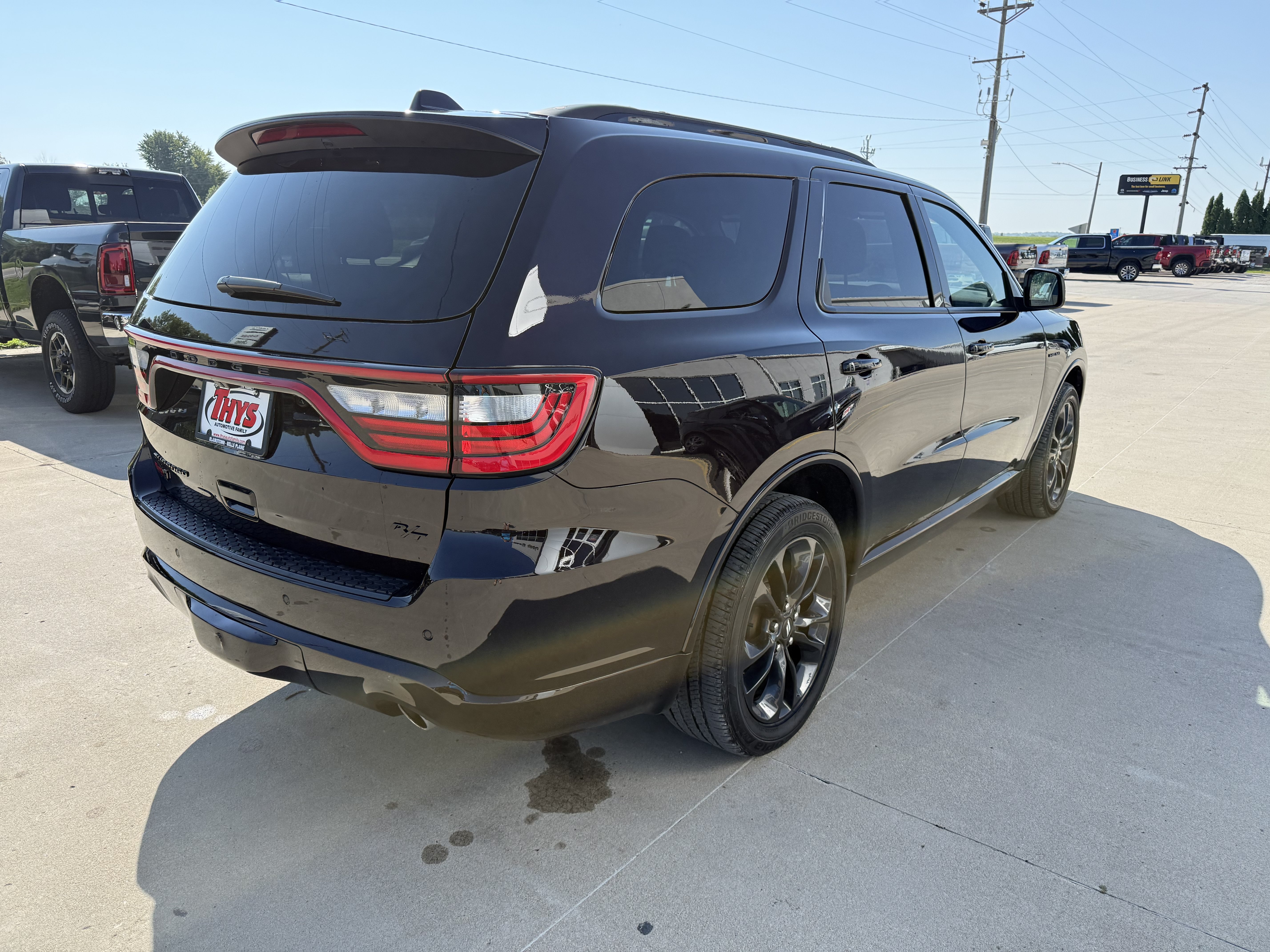 Used 2025 Dodge Durango R/T w/ Blacktop Package AWD/4WD image 39