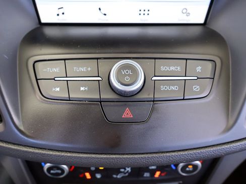 Used 2019 Ford Escape SE FWD image 47