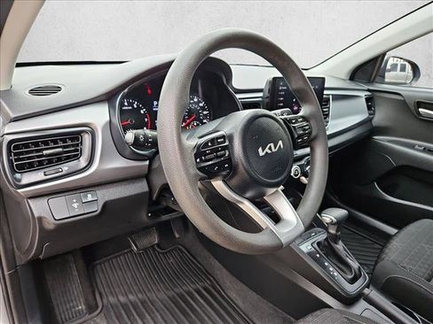 Used 2023 Kia Rio S image 8