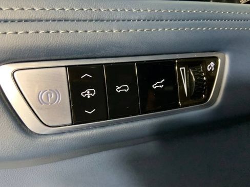 Used 2025 Cadillac Escalade IQ Luxury 2 AWD/4WD image 35