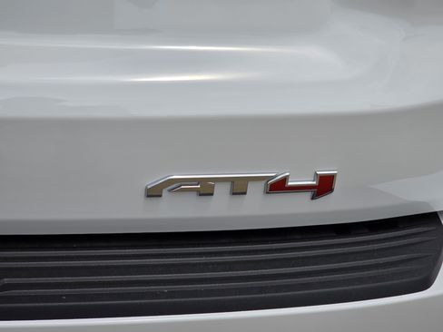 New 2026 GMC Yukon AT4 w/ AT4 Premium Package AWD/4WD image 5
