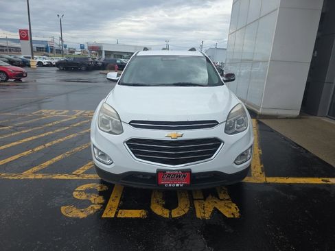 Used 2017 Chevrolet Equinox Premier w/ Enhanced Convenience Package AWD/4WD image 10