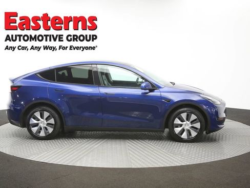 Used 2022 Tesla Model Y Long Range AWD/4WD image 39