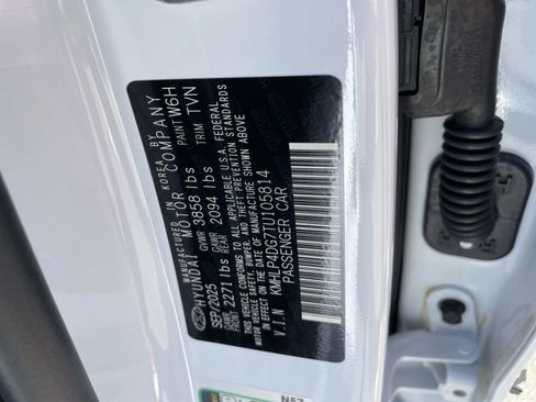 New 2026 Hyundai Elantra Limited image 31