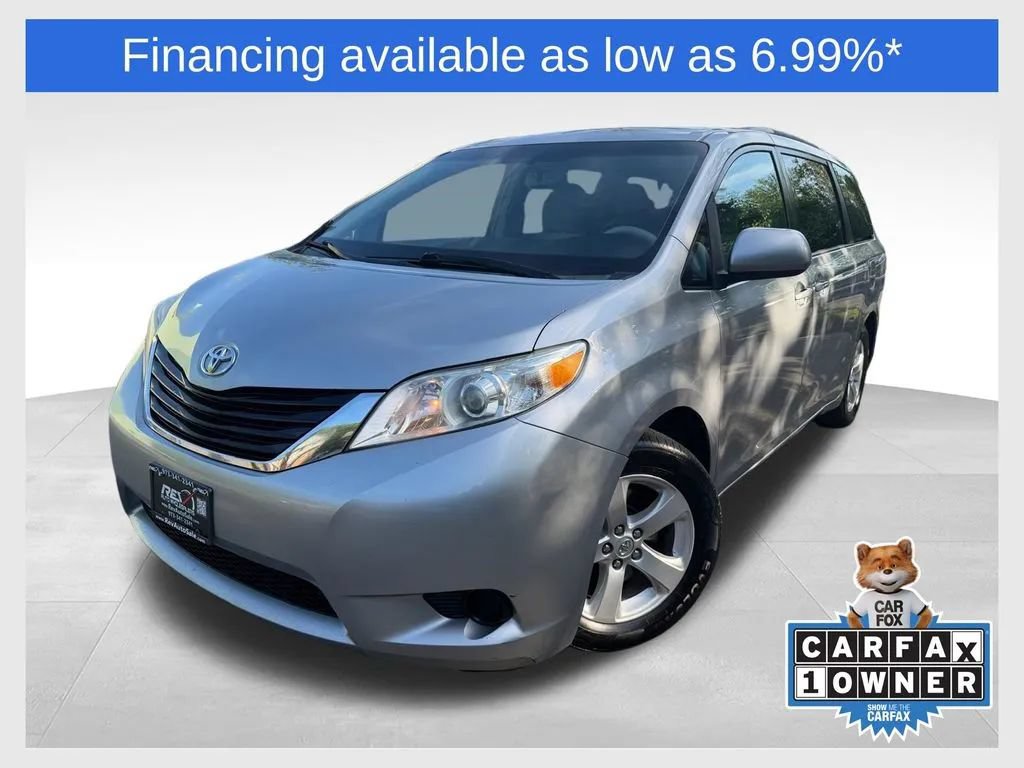 Used 2013 Toyota Sienna LE FWD image 1