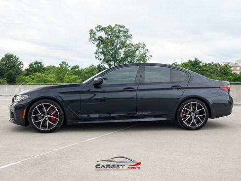 Used 2021 BMW M550i xDrive w/ Premium Package image 4