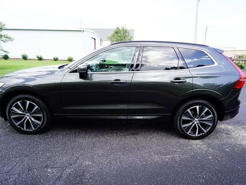 Used 2022 Volvo XC60 B5 Momentum w/ Advanced Package image 6