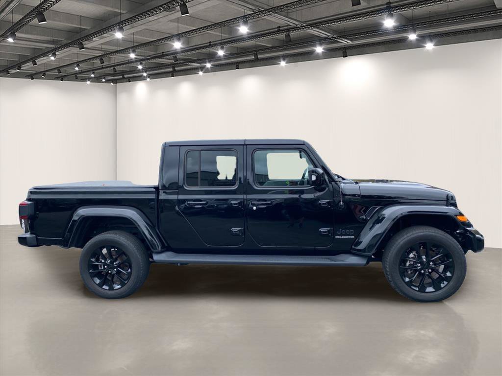 Used 2023 Jeep Gladiator Overland AWD/4WD image 8