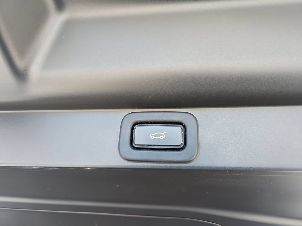 Used 2023 Land Rover Range Rover Long Wheelbase SE AWD/4WD image 38