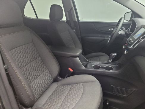 Used 2018 Chevrolet Equinox LT image 21