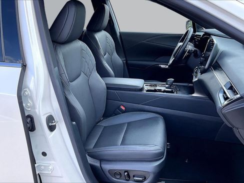 Used 2025 Lexus RX 350 Premium w/ Accessory Package (Z1) FWD image 9