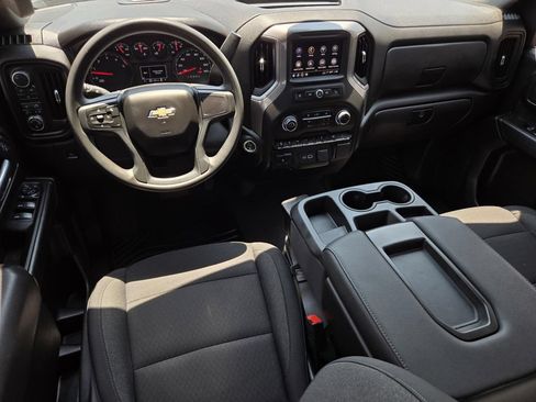 Used 2025 Chevrolet Silverado 2500 Custom w/ Custom Value Package AWD/4WD image 15
