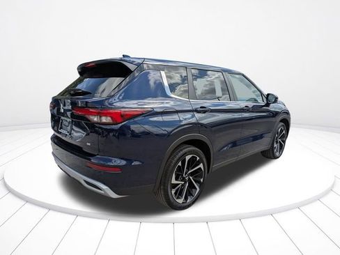 Used 2024 Mitsubishi Outlander SE AWD/4WD image 4