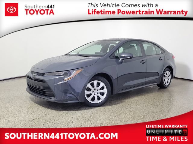 Used 2025 Toyota Corolla LE w/ Convenience Package FWD image 1