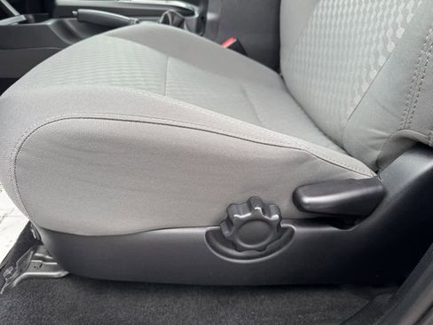 Used 2021 Toyota Tacoma SR w/ SR Convenience Package image 14