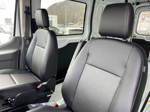 New 2026 Ford Transit 250 148 Medium Roof RWD image 7