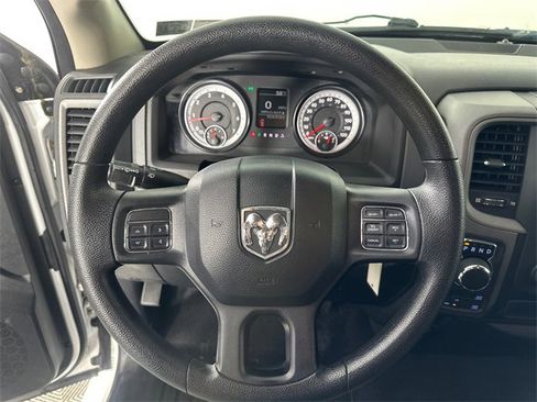 Used 2015 RAM 1500 Express image 23