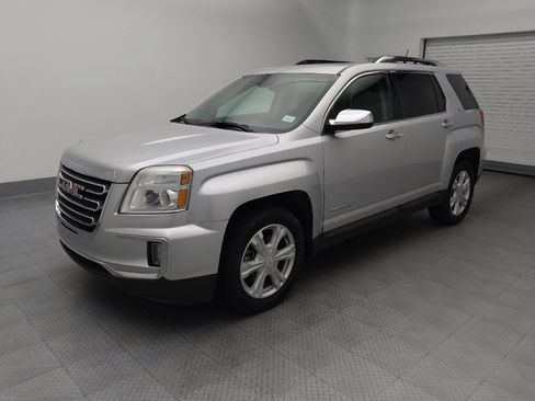 Used 2016 GMC Terrain SLT w/ Open Road Package AWD/4WD image 2