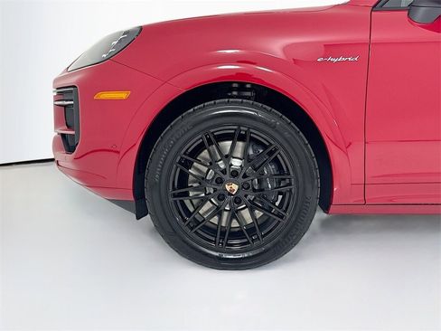 New 2026 Porsche Cayenne E-Hybrid Coupe image 33
