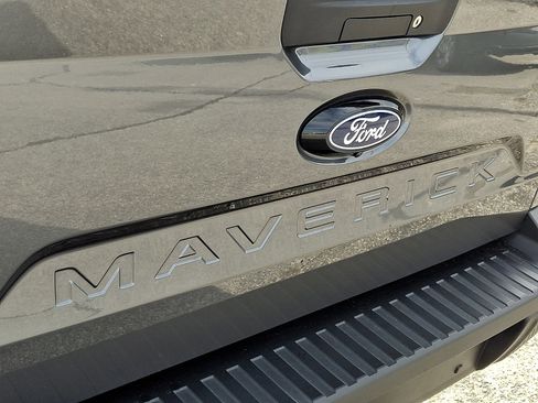Certified 2025 Ford Maverick XLT FWD image 29