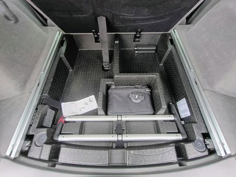 Used 2017 Cadillac XT5 Premium Luxury w/ Advanced Security Package image 70