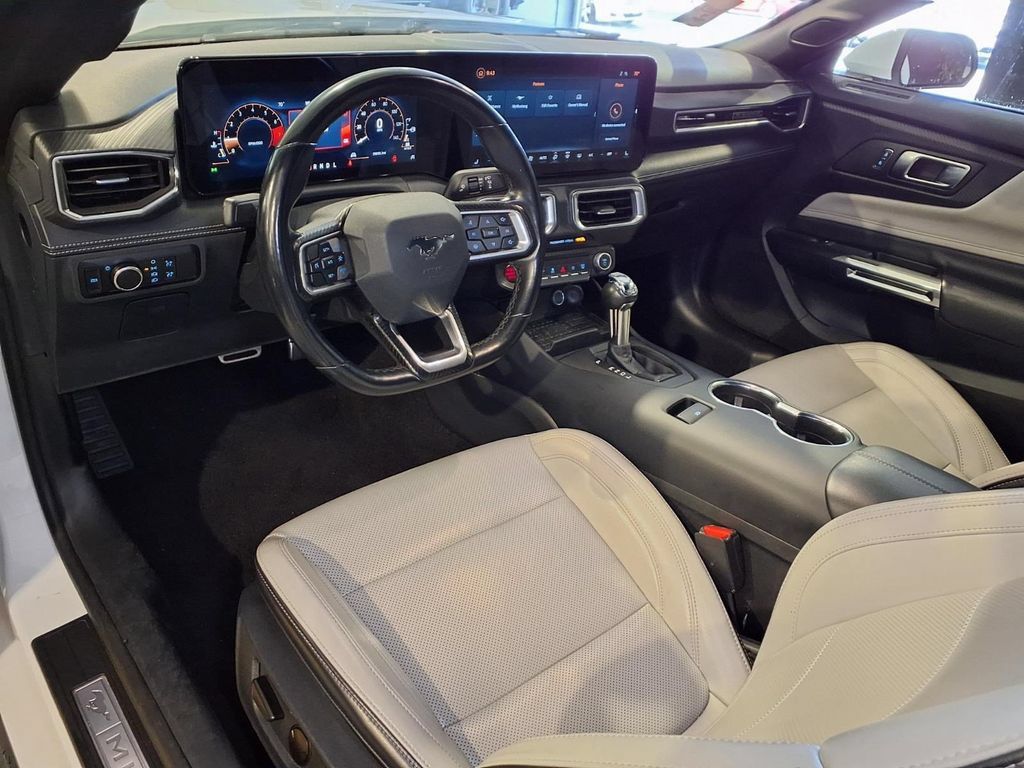 Used 2024 Ford Mustang Premium RWD image 4