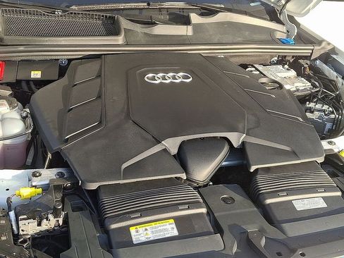 Used 2025 Audi Q7 3.0T Premium Plus AWD/4WD image 28