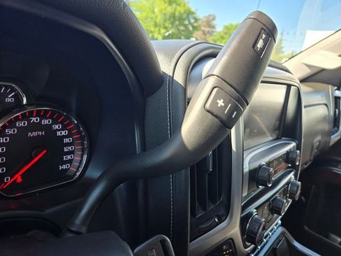 Used 2015 GMC Sierra 1500 SLT w/ SLT Crew Cab Value Package AWD/4WD image 21