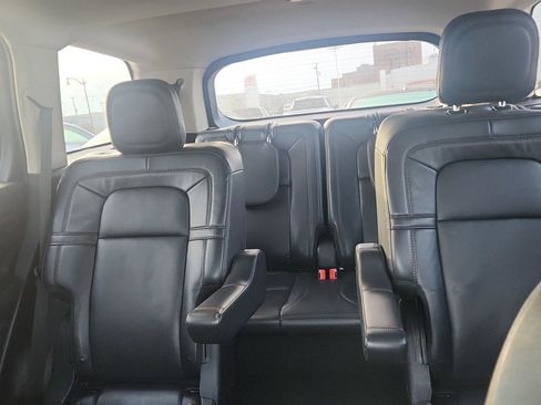 Used 2021 Lincoln Aviator Reserve w/ Equipment Group 201A image 11