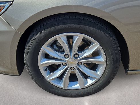 Used 2024 Chevrolet Malibu LT FWD image 10