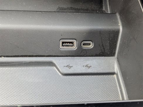 Certified 2025 Chevrolet Tahoe LT image 19